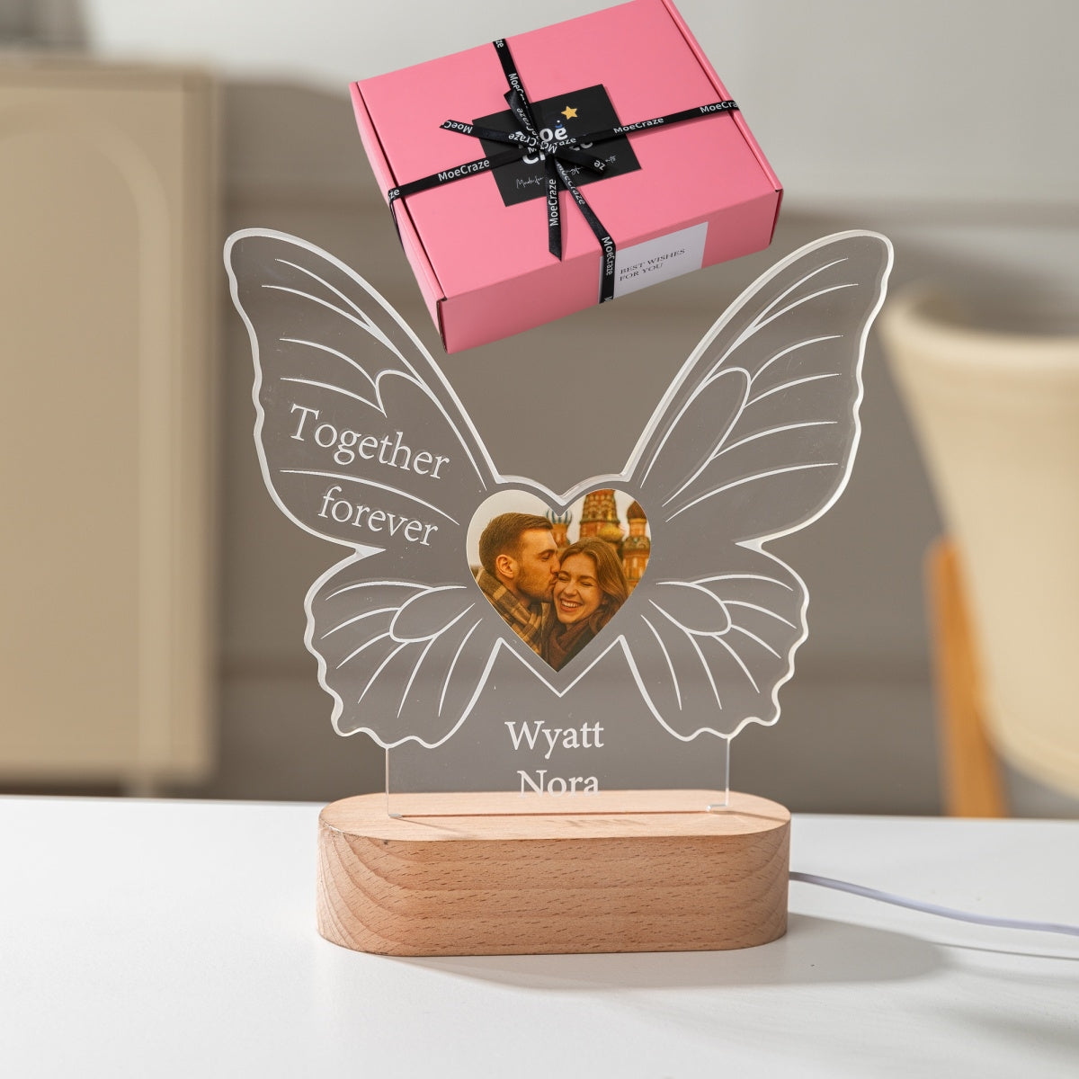 Couple engraved LED lamp with MoeCraze pink gift box – MoeCraze
